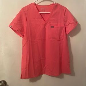 NWT FIGS  Catarina™ scrub top in Neon Pink Size Small